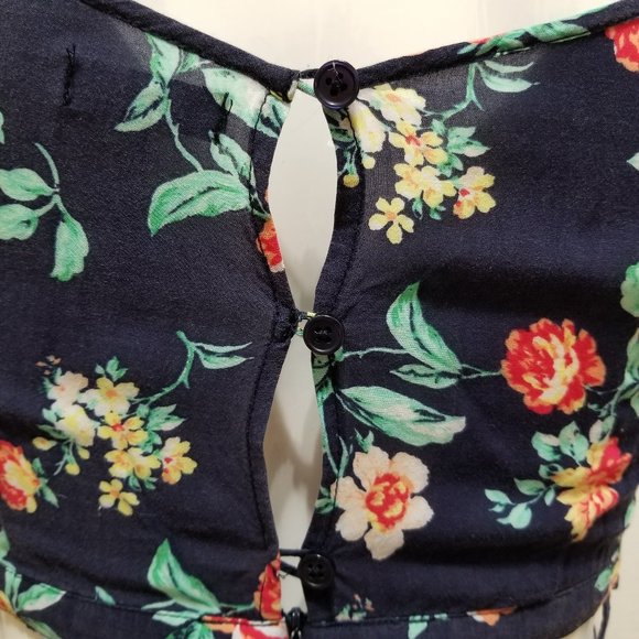 Nollie top Medium floral print cutout caged ladder inset flirty PacSun summer - Picture 6 of 10